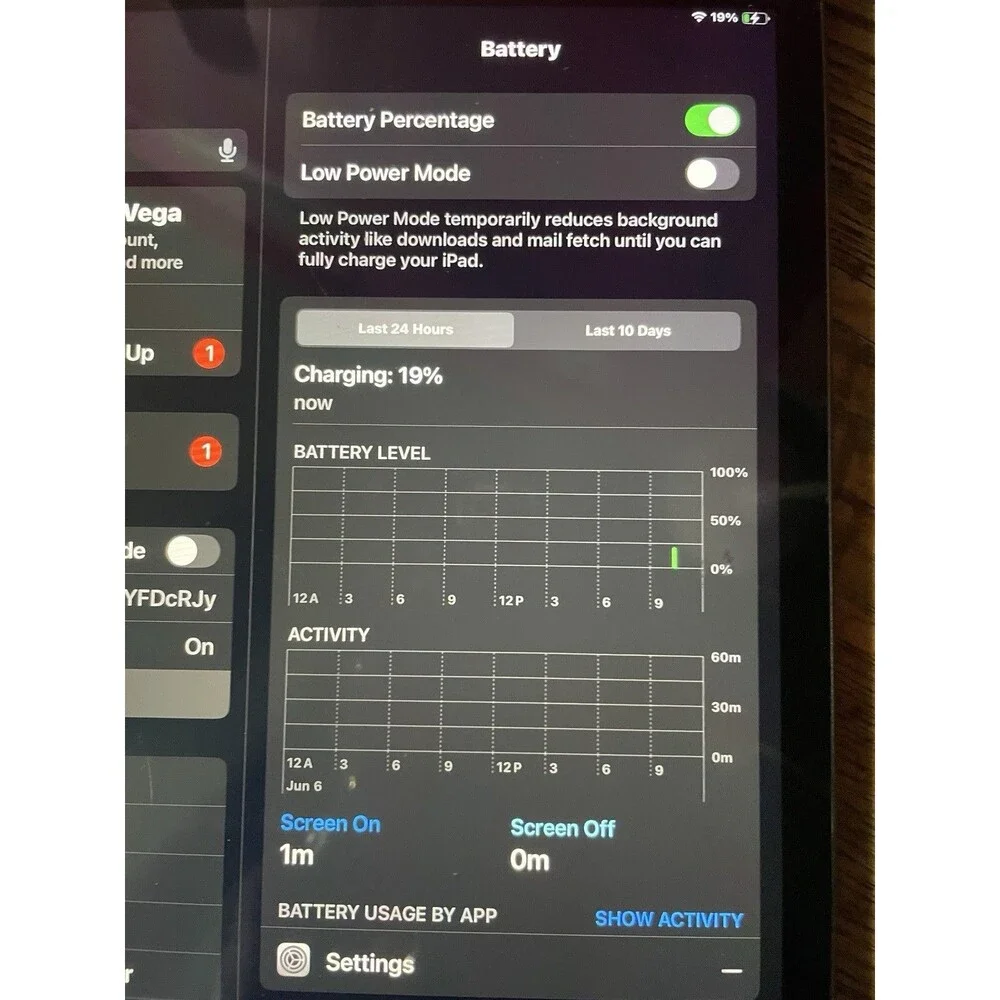 Apple iPad 7th Gen 32GB Space Gray Wi-Fi A2197 10.2